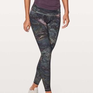 Lululemon Low Rise Wunder Under Tight sz 6 Radiant Multi